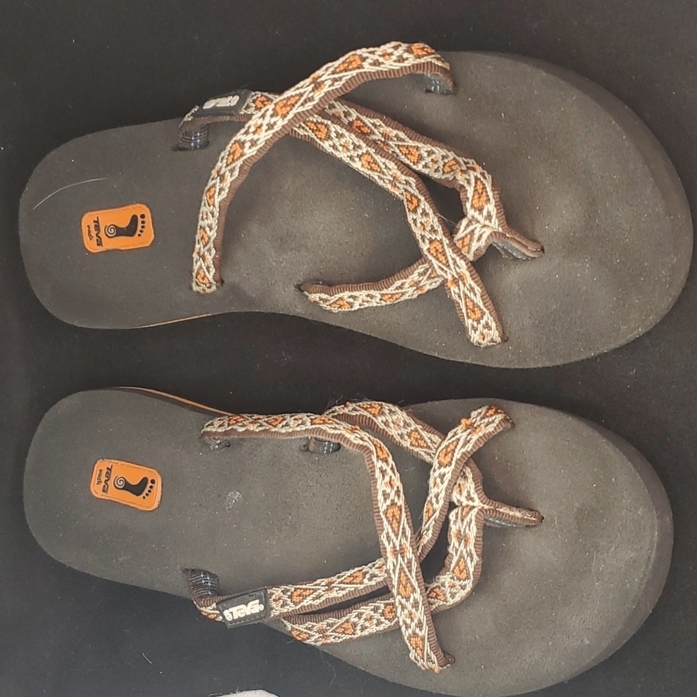 Teva Sandals SZ 7